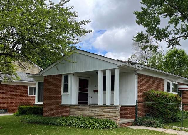 Property at 702 E Windemere Ave, Royal Oak, MI 48073, 3 beds, 2 baths