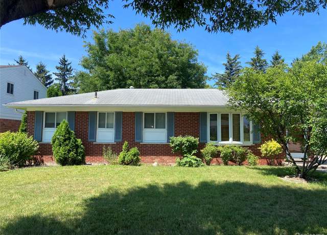 Property at 30823 Blairmoor Dr, Madison Heights, MI 48071, 3 beds, 1.5 baths