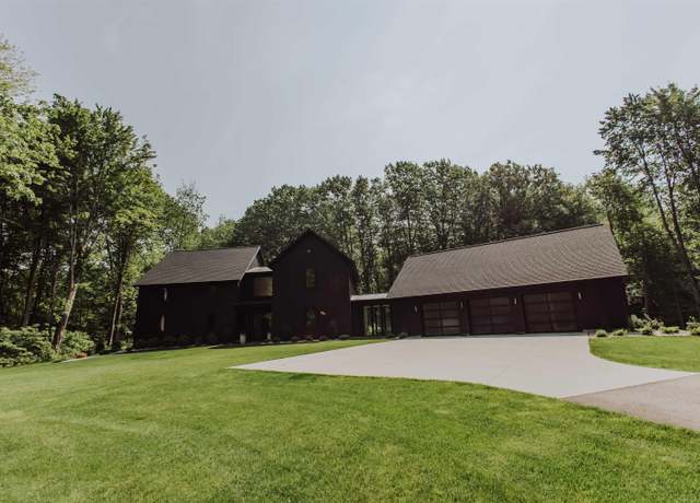 Property at 3819 Sand Castle Ln, Holland, MI 49423, 3 beds, 3.5 baths