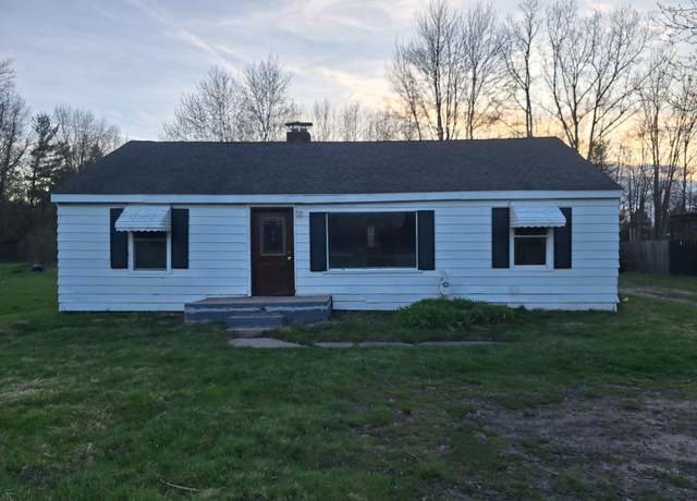 Property at 1471 Wadhams Rd, Kimball, MI 48074, 3 beds, 1 bath
