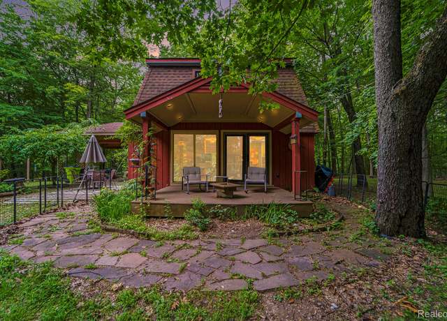 Property at 3030 Stanton Rd, Oxford, MI 48371, 3 beds, 1.5 baths