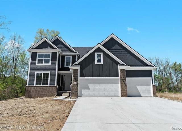 Property at 8410 Joseph St, Commerce Twp, MI 48382, 4 beds, 2.5 baths
