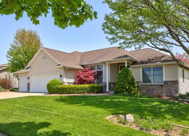 Property at 323 Block St, Frankenmuth, MI 48734, 3 beds, 2 baths