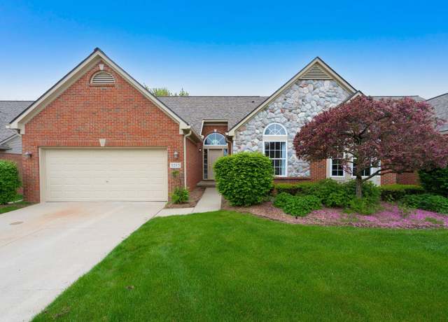 Property at 3515 Lexington Dr, Auburn Hills, MI 48326, 3 beds, 3.5 baths