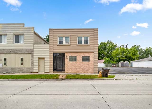 Property at 17138 Quarry St, Riverview, MI 48193, 3 beds, 2.5 baths