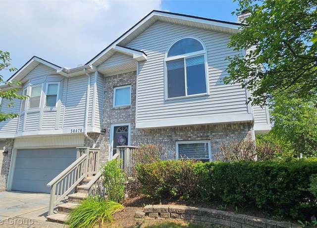 Property at 38478 Draper Ln, Westland, MI 48186, 3 beds, 2.5 baths