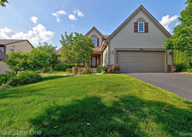 Property at 560 Boulder Lake Dr, Oxford, MI 48371, 3 beds, 2.5 baths