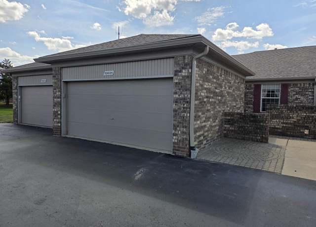 Property at 59025 Golden Oak Ct, Washington Township, MI 48094, 2 beds, 2 baths
