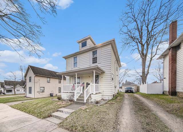 Property at 704 Loomis St, Jackson, MI 49202, 3 beds, 1 bath