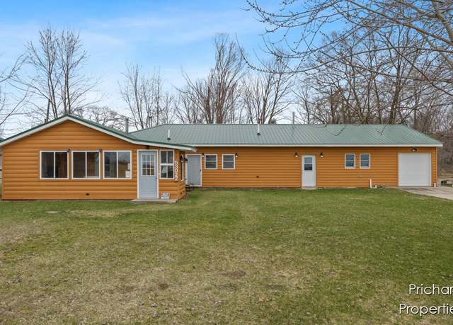 Property at 53027 Twin Lakes Rd, Dowagiac, MI 49047, 4 beds, 3 baths
