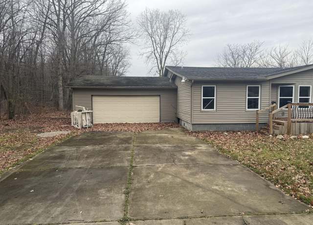 Property at 15900 Sandburg St, Romulus, MI 48174, 3 beds, 2.5 baths