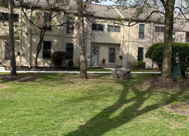 Property at 2110 Hyde Parke Dr, Detroit, MI 48207, 2 beds, 1.5 baths