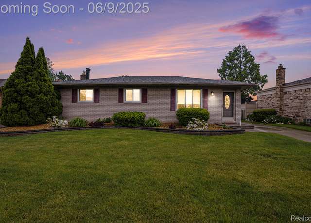 Property at 16362 Glenfield Dr, Macomb, MI 48044, 3 beds, 1.5 baths