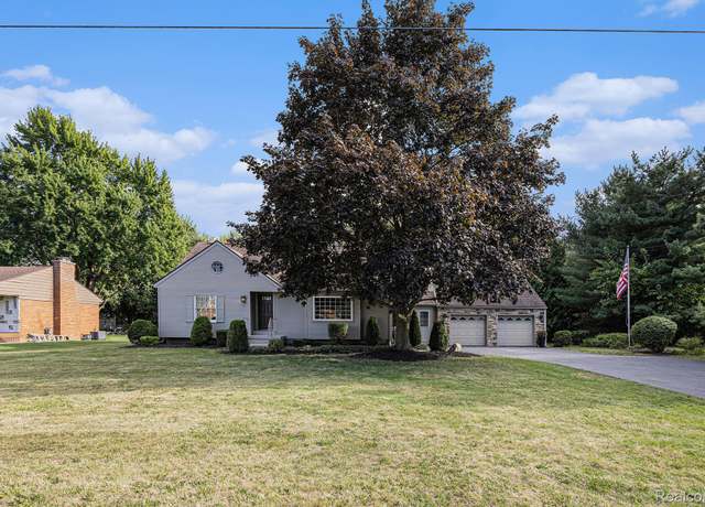 Property at 5294 E Atherton Rd, Burton, MI 48519, 4 beds, 1 bath