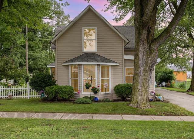 Property at 232 Henry St, Richland Township, MI 48626, 3 beds, 2 baths