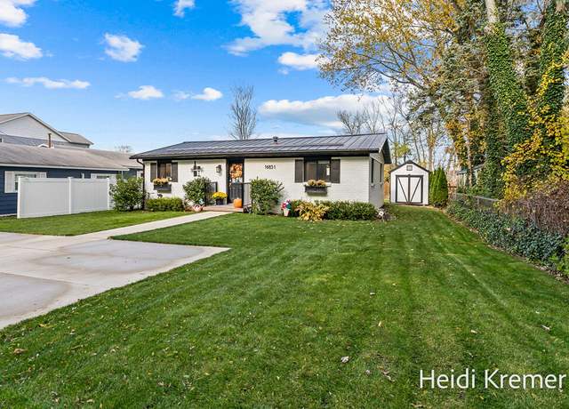 Property at 16851 Carlson St, Spring Lake, MI 49456, 2 beds, 1.5 baths