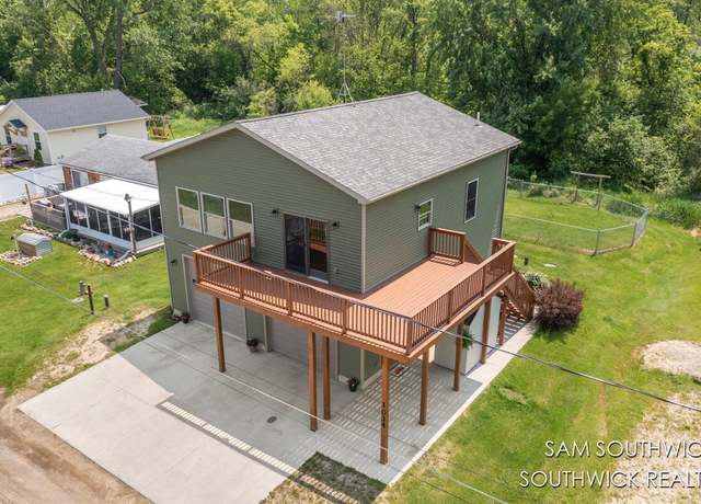 Property at 1034 Thompson St SW, Stanton, MI 48888, 3 beds, 2 baths