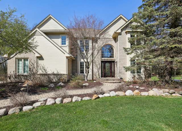 Property at 1391 Woodbridge Ct, Wixom, MI 48393, 4 beds, 2.5 baths
