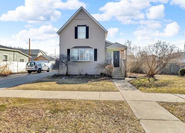 Property at 2722 Wright St, Port Huron, MI 48060, 3 beds, 2 baths