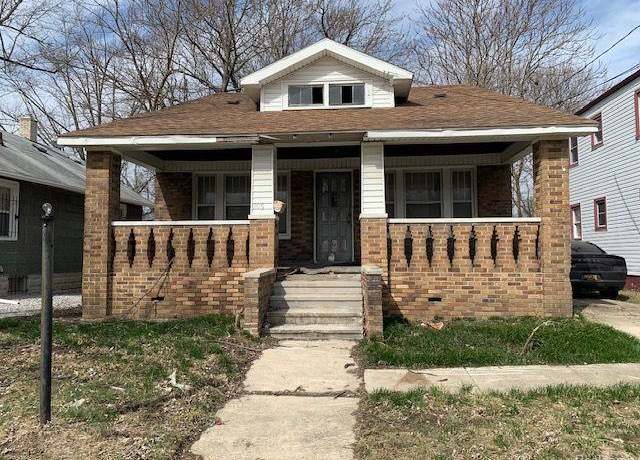 Property at 205 E Stewart Ave, Flint, MI 48505, 4 beds, 1 bath