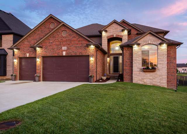 Property at 17070 Chianti Ct, Macomb, MI 48042, 4 beds, 4 baths