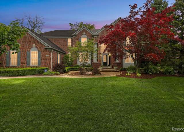 Property at 5687 Stonehaven Blvd Blvd, Rochester, MI 48306, 4 beds, 5 baths