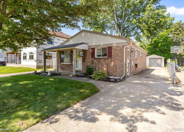 Property at 6159 Nightingale St, Dearborn Heights, MI 48127, 3 beds, 1 bath