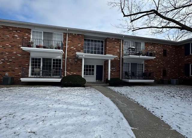 Property at 494 N Fox Hills Dr, Bloomfield Twp, MI 48304, 2 beds, 2 baths