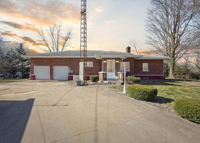 Property at 140 32nd St, Allegan, MI 49010, 3 beds, 3 baths