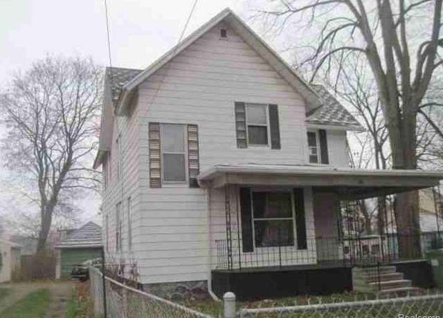 Property at 28 Convis St, Battle Creek, MI 49017, 3 beds, 1.5 baths