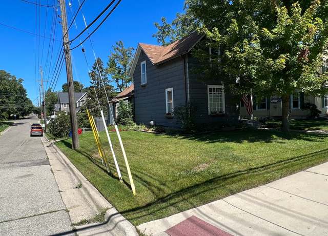 Property at 164 Albertson St, Rochester, MI 48307, 3 beds, 1 bath