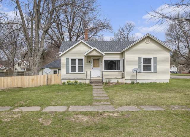 Property at 402 W Randall St, Tekonsha, MI 49092, 3 beds, 1 bath