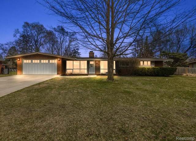 Property at 2068 Glencove Rd, Wolverine Lake, MI 48390, 4 beds, 1.5 baths