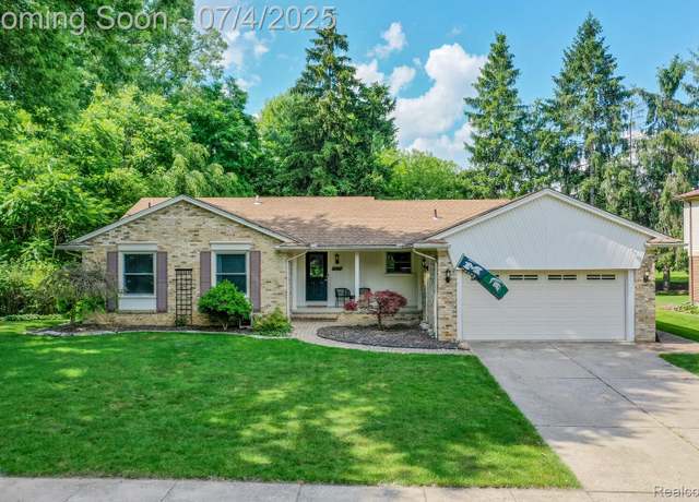 Property at 46314 Rockledge Dr, Plymouth, MI 48170, 3 beds, 2.5 baths