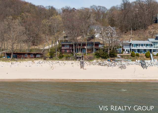 Property at 17933 N Shore Estates Rd, Spring Lake, MI 49456, 6 beds, 2 baths