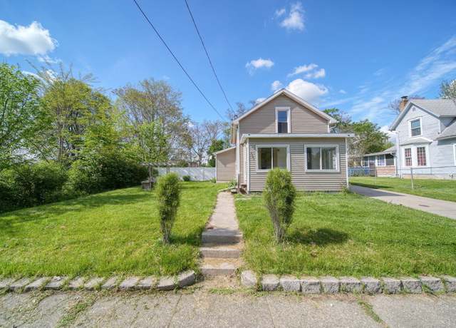 Property at 1702 Teneyck St, Jackson, MI 49203, 3 beds, 2 baths