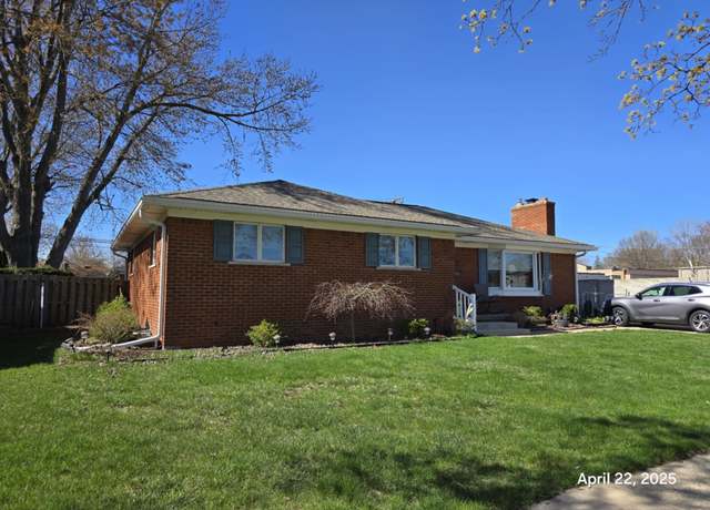 Property at 22320 Red Maple Ln, St Clair Shores, MI 48080, 3 beds, 1.5 baths