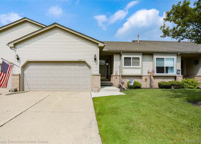 Property at 53293 Butternut St, Chesterfield, MI 48051, 2 beds, 2 baths