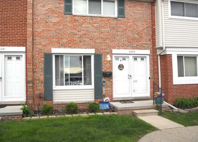 Property at 8253 Dartmouth Ave, Warren, MI 48093, 2 beds, 1.5 baths