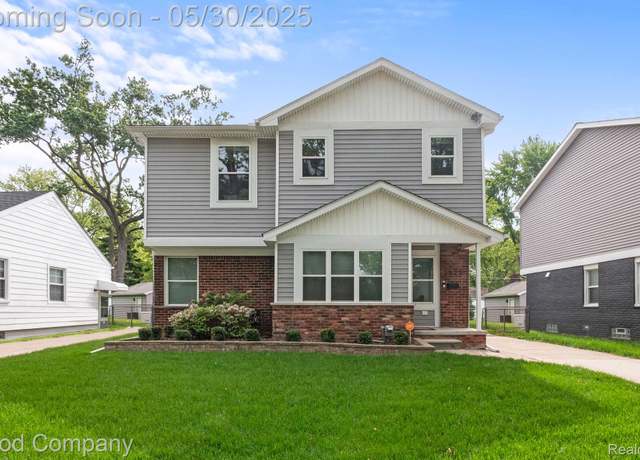 Property at 2520 Ellwood Ave, Berkley, MI 48072, 3 beds, 2.5 baths