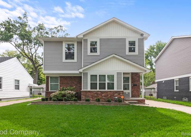 Property at 2520 Ellwood Ave, Berkley, MI 48072, 3 beds, 2.5 baths