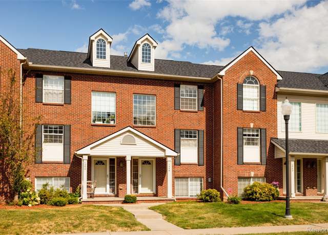 Property at 1046 18th St, Detroit, MI 48216, 3 beds, 2.5 baths