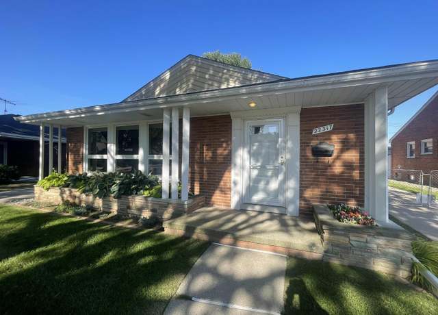 Property at 22317 Frazho Rd, St Clair Shores, MI 48081, 3 beds, 2.5 baths