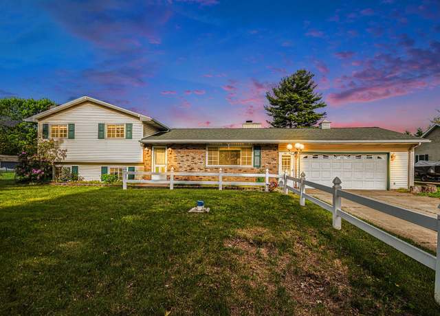 Property at 823 W Park Dr, Niles, MI 49120, 4 beds, 2 baths