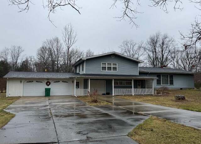Property at 54722 Wilbur Rd, Three Rivers, MI 49093, 3 beds, 2 baths