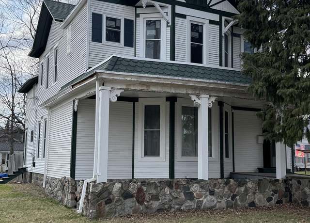 Property at 205 Main St, Dowagiac, MI 49047, 4 beds, 2 baths