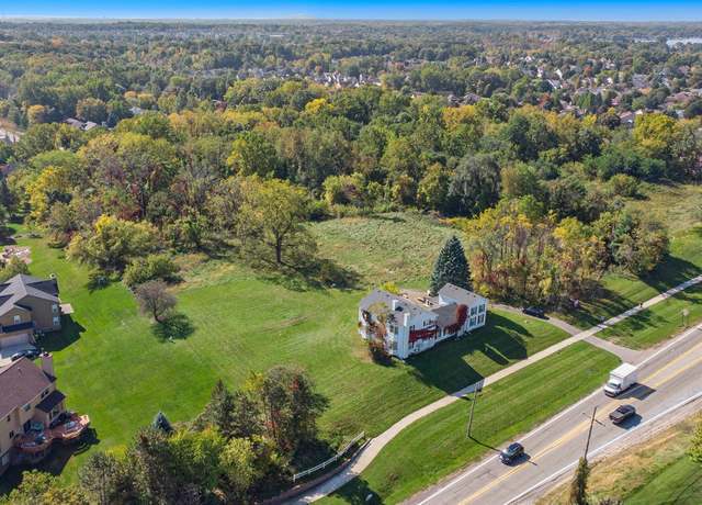 Property at 41121 W 14 Mile Rd, Novi, MI 48377, 5 beds, 3 baths
