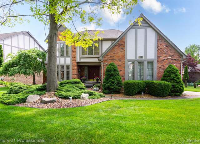 Property at 6626 Lake Pointe, Shelby Twp, MI 48317, 4 beds, 2.5 baths