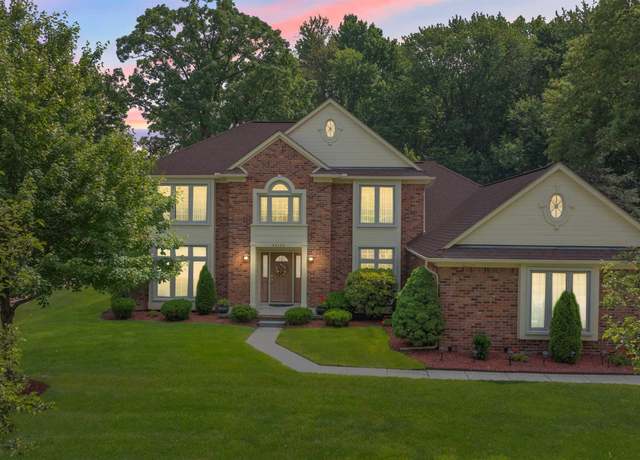 Property at 42150 Margaret Dr, Clinton Township, MI 48038, 4 beds, 2.5 baths