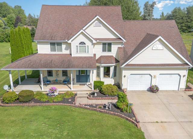 Property at 1043 Clubhouse Dr, Sherman Township, MI 48893, 3 beds, 3 baths